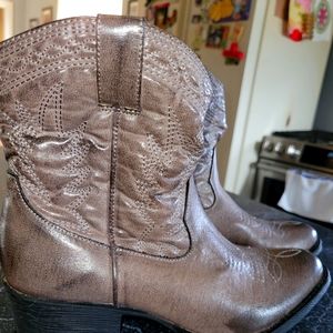 Coconuts boots